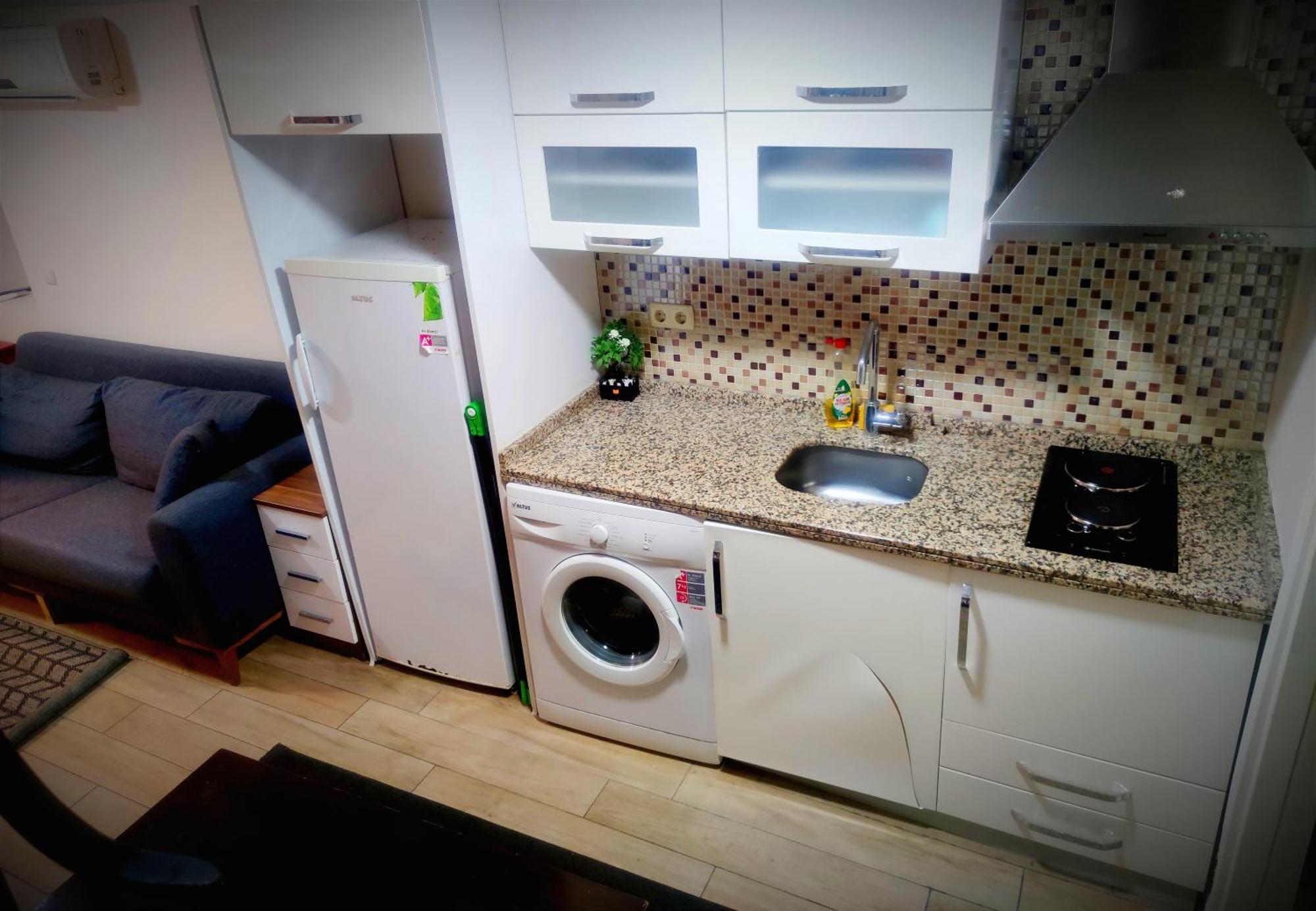 Mimoza Istiklal Apart Hotel Истанбул Екстериор снимка