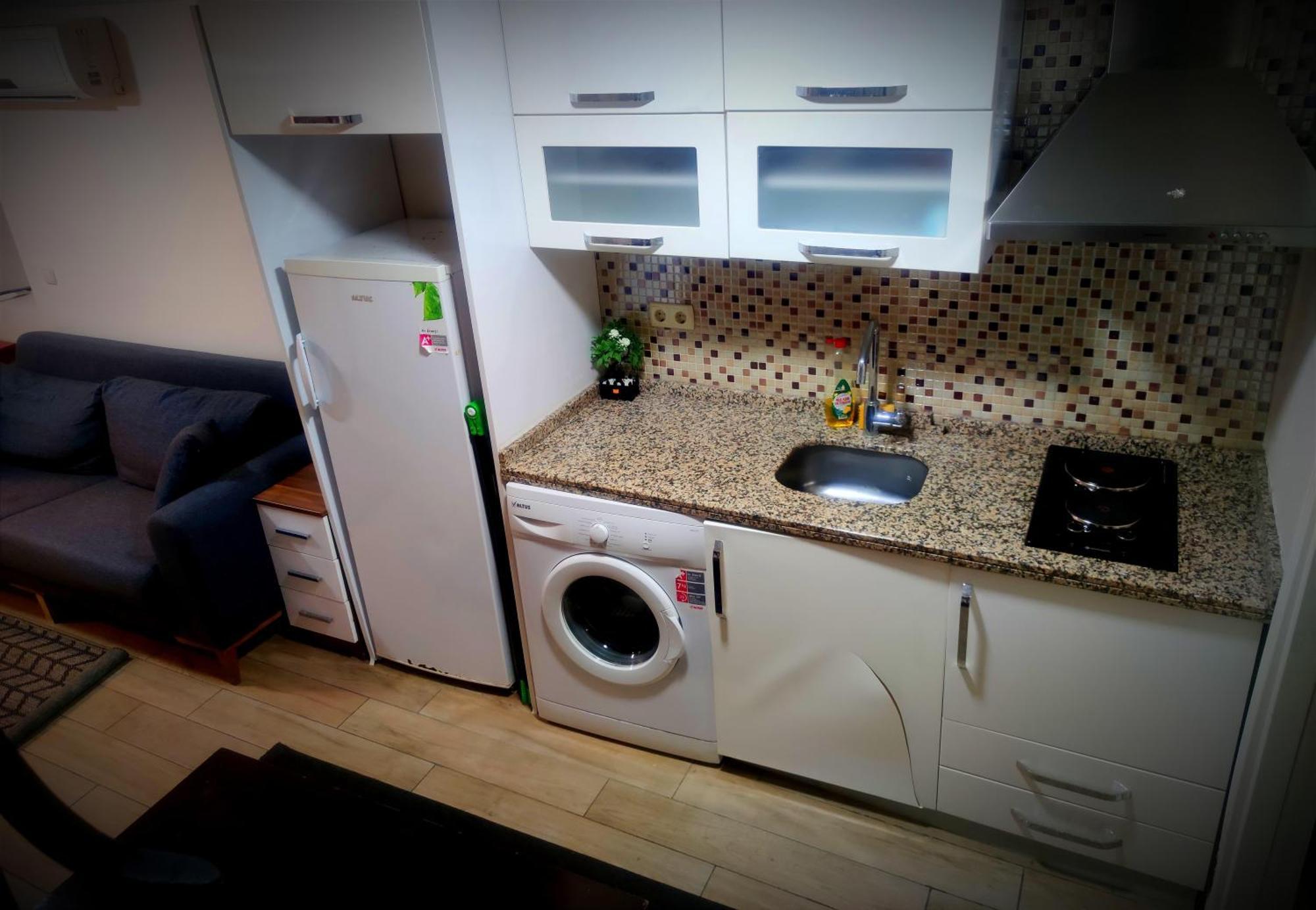 Mimoza Istiklal Apart Hotel Истанбул Екстериор снимка